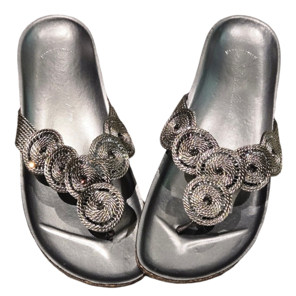 Summer Slip on sandals 👡 🩴Size 8.5 - Picture 1 of 7